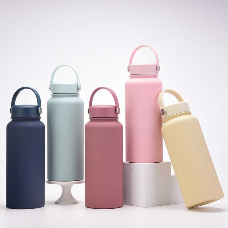 32oz-Insulated-Bottle-with-Carry-Handle-Lid-11
