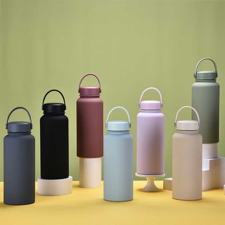 32oz-Insulated-Bottle-with-Carry-Handle-Lid-13