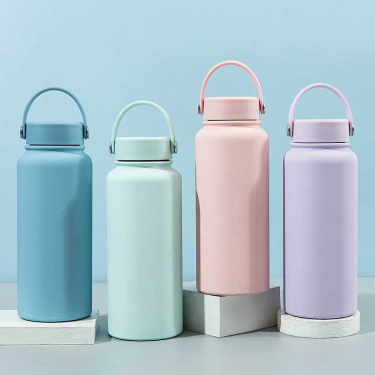 32oz-Insulated-Bottle-with-Carry-Handle-Lid-5