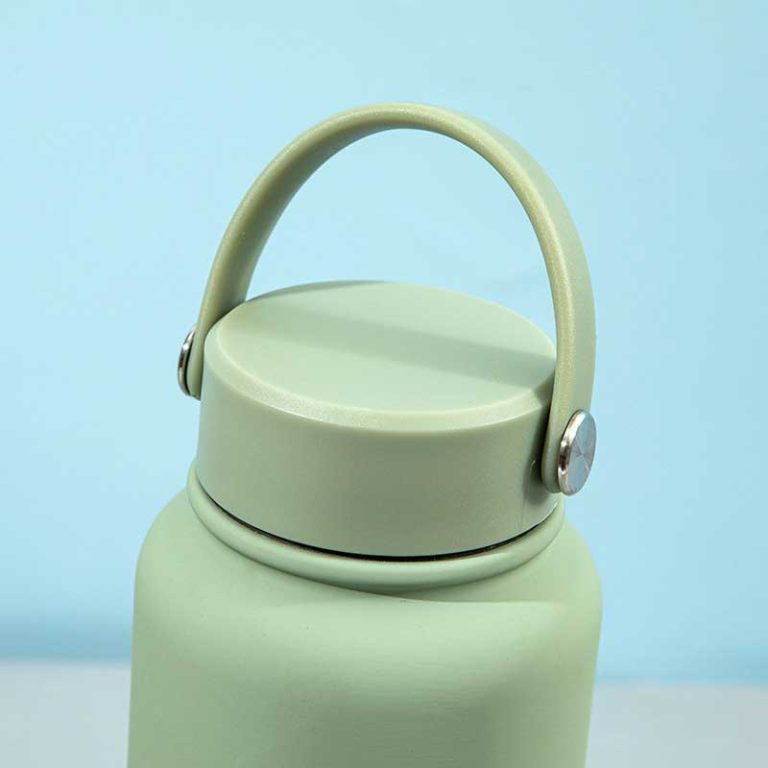 32oz-Insulated-Bottle-with-Carry-Handle-Lid-6